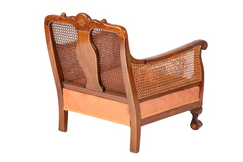 Lot 136 - An early 20th-century walnut and chinoiserie...