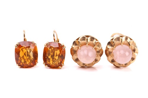 Lot 35 - A pair of rose quartz clip-on earrings and a...