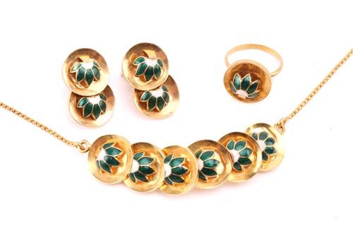 Lot 228 - A necklace, ring and earrings suite of...