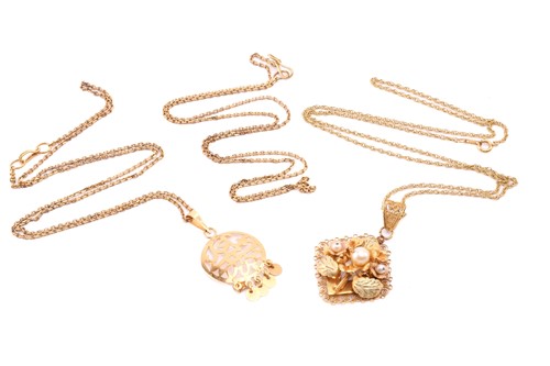 Lot 182 - Two pendants on chain and another; the rhombic...