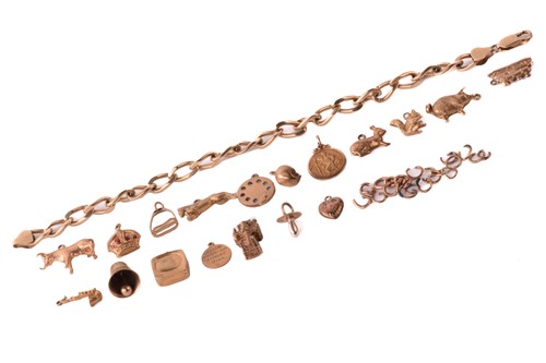Lot 122 - A 9ct gold bracelet together with a number of...