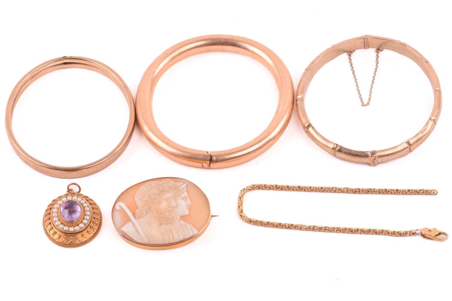 Lot 174 - Two 9ct yellow gold hinged bangles and other...