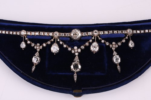 Lot 281 - An important late Victorian diamond garland...