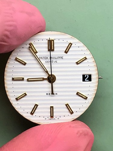 Lot 404 - An elusive double-signed Beyer dial Patek...