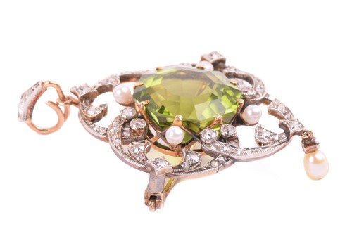 Lot 40 - An Edwardian peridot, diamond and seed pearl...