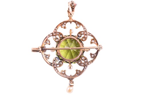 Lot 40 - An Edwardian peridot, diamond and seed pearl...