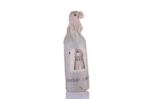 Lot 63 - Twelve bottles of Chateau Latour Pauillac,...