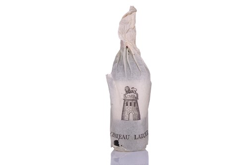 Lot 63 - Twelve bottles of Chateau Latour Pauillac,...
