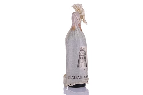 Lot 63 - Twelve bottles of Chateau Latour Pauillac,...
