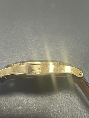Lot 402 - A Patek Philippe Calatrava Black Dial Ref: 96,...