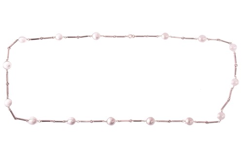 Lot 146 - A rock crystal 'Pools of light' necklace,...