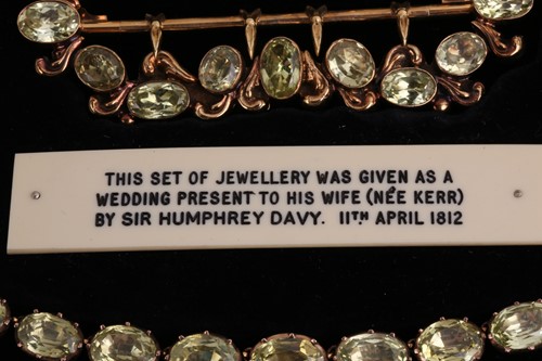 Lot 307 - An Early-19th century chrysoberyl parure...