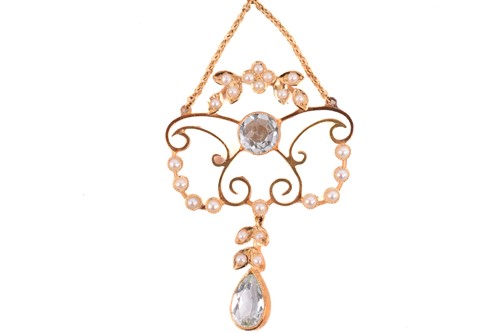 Lot 119 - An Edwardian aquamarine and seed pearl...