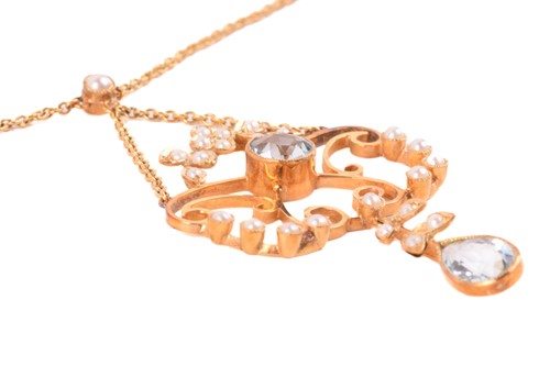 Lot 119 - An Edwardian aquamarine and seed pearl...
