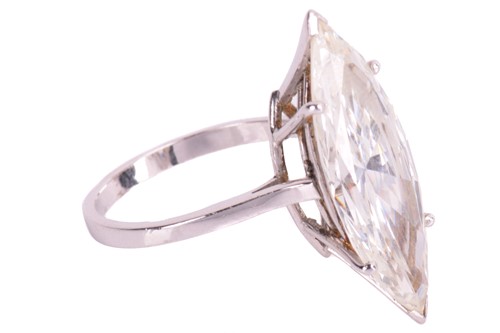 Lot 178 - A large diamond solitaire ring, featuring a...