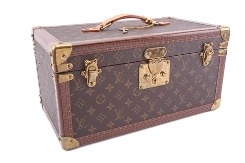 Lot 59 - Louis Vuitton - a 'Boite Bouteilles et Glace'...
