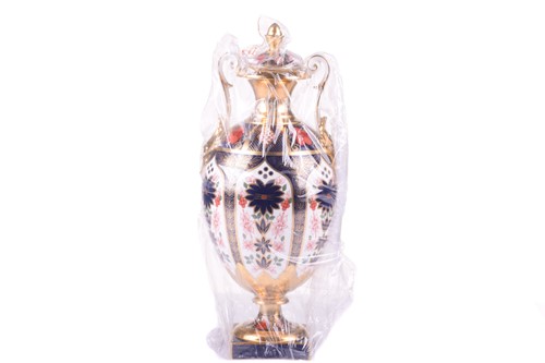 Lot 247 - A Royal Crown Derby "Old Imari" bone china...