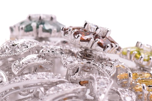 Lot 324 - A diamond 'en tremblant' brooch designed as a...