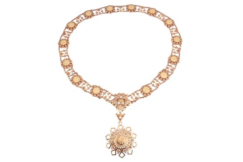 Lot 321 - The Qatar state collar of Independence, made...