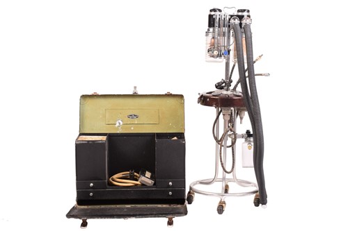 Lot 167 - A vintage Airmed Marrett military anaesthetic...