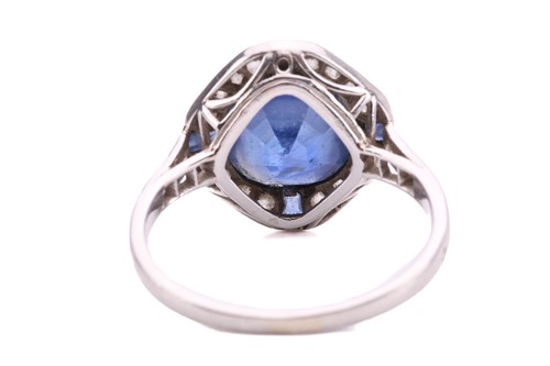 Lot 42 - An Art Deco sapphire and diamond ring, circa...