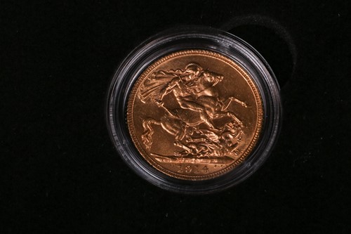 Lot 206 - A King George V Gold Sovereign Collection...