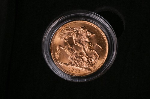 Lot 206 - A King George V Gold Sovereign Collection...