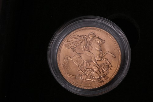 Lot 206 - A King George V Gold Sovereign Collection...
