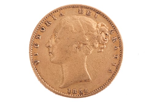 Lot 392 - An 1854 Queen Victoria full sovereign, shield...
