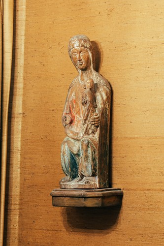 Lot 87 - A 14th/15th-century Italian polychromed pine...