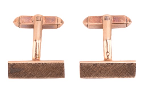 Lot 148 - A pair of 9ct yellow gold cufflinks by Kurt...