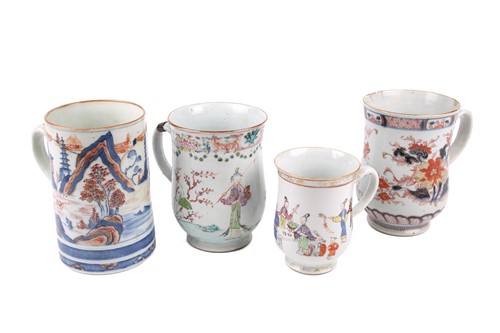 Lot 129 - A Chinese "Imari" porcelain quart tankard,...
