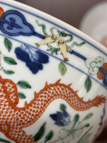 Lot 146 - A matched pair of Chinese "Dragon and Phoenix"...