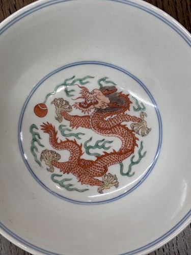 Lot 146 - A matched pair of Chinese "Dragon and Phoenix"...