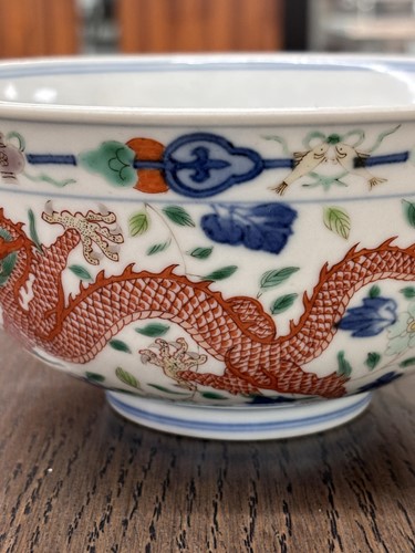Lot 146 - A matched pair of Chinese "Dragon and Phoenix"...