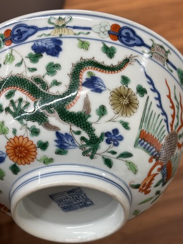 Lot 146 - A matched pair of Chinese "Dragon and Phoenix"...