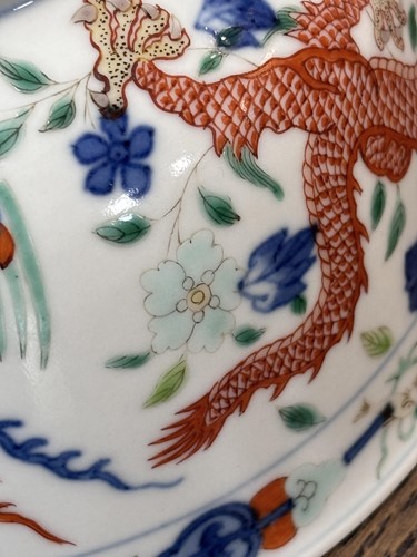 Lot 146 - A matched pair of Chinese "Dragon and Phoenix"...