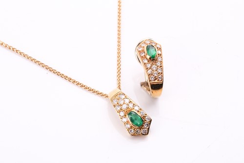 Lot 42 - An emerald and diamond pendant on chain and a...