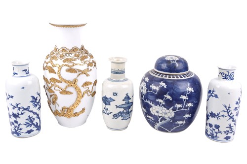 Lot 116 - Two similar Chinese blue and white porcelain...