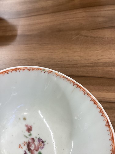 Lot 121 - A small study collection of Chinese porcelain...