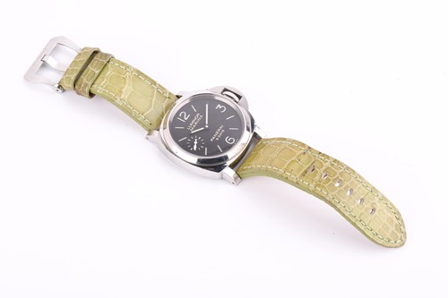 Lot 486 - A Panerai Luminor Marina 8-Day gentleman's...