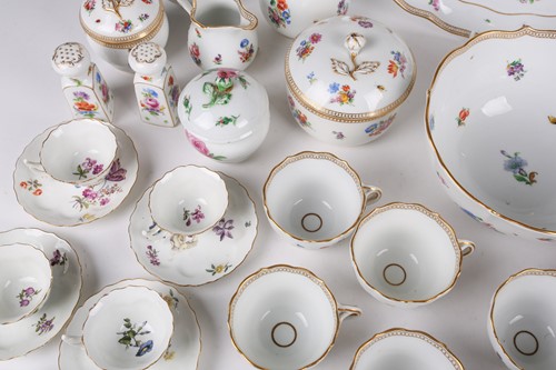Lot 269 - A Meissen part coffee service, late 19th...