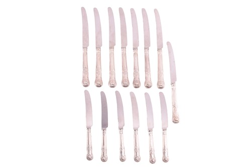 Lot 516 - A Victorian silver handled set of Kings...