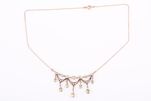 Lot 122 - A late Victorian peridot and seed pearl fringe...
