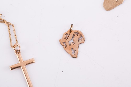 Lot 89 - A small aggregation of jewellery items;...