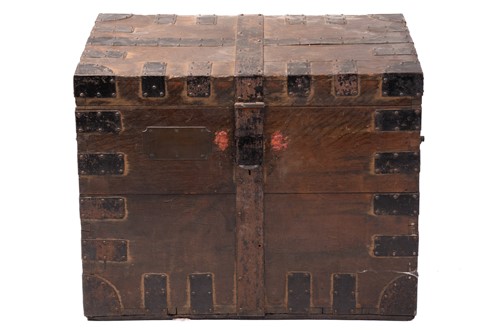 Lot 131 - A 19th-century 'Country House' oak silver /...