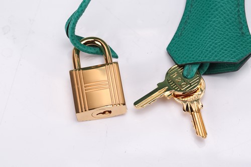 Lot 322 - Hermès - a Kelly Sellier 28 in Vert Jade Epsom...