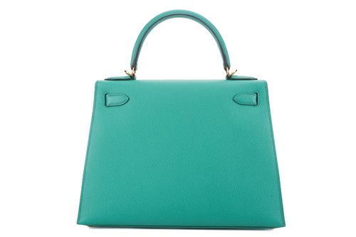 Lot 322 - Hermès - a Kelly Sellier 28 in Vert Jade Epsom...