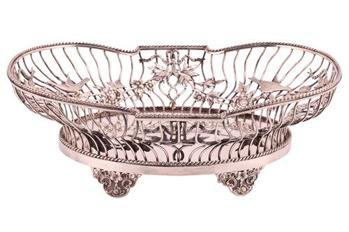 Lot 207 - An Edward VII large silver basket, London 1907...