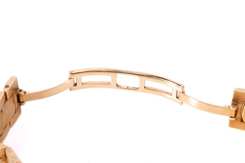 Lot 224 - A Van Cleef & Arpels 18ct 'Roma' Mechanical...